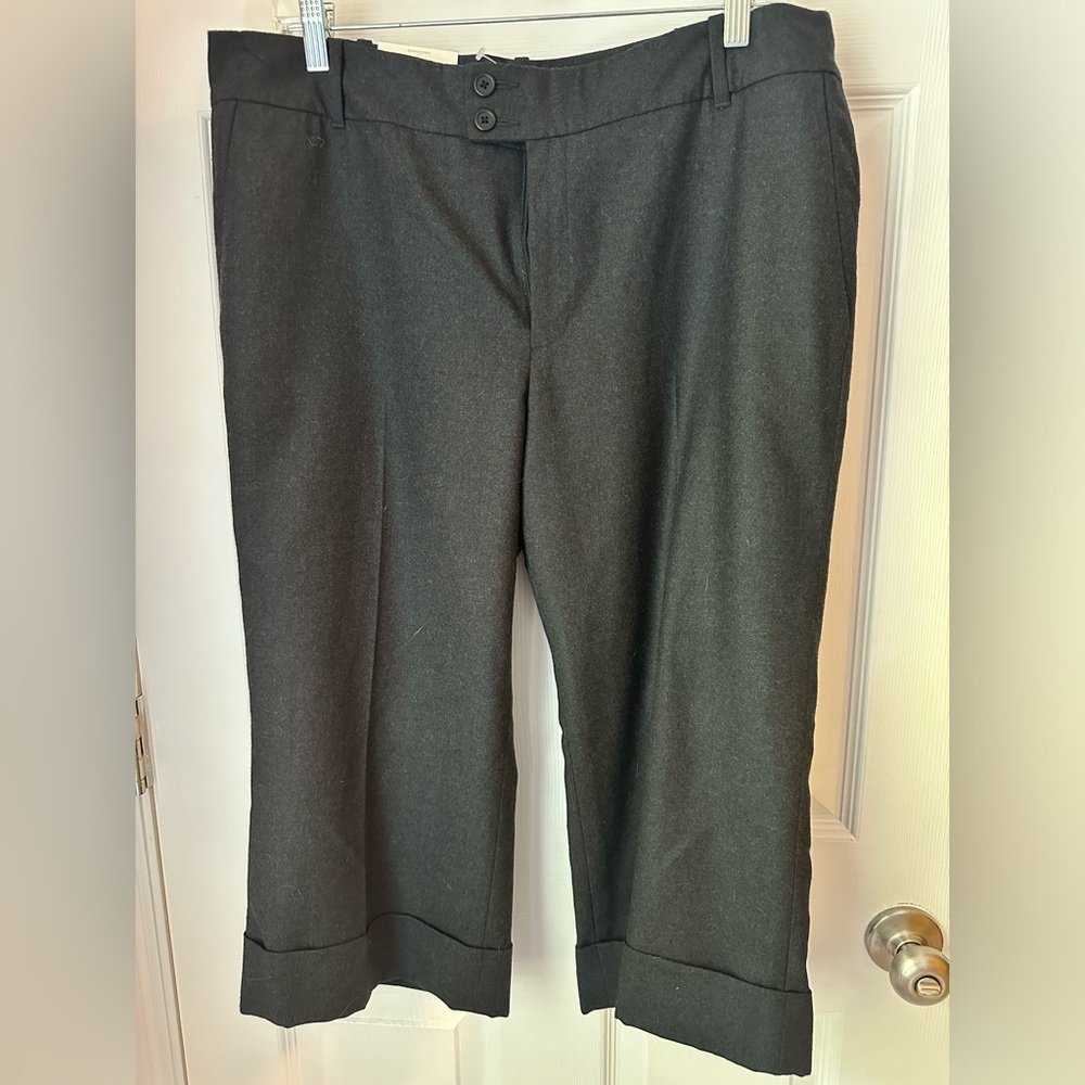 Banana Republic Capri/Cropped Pants size 14